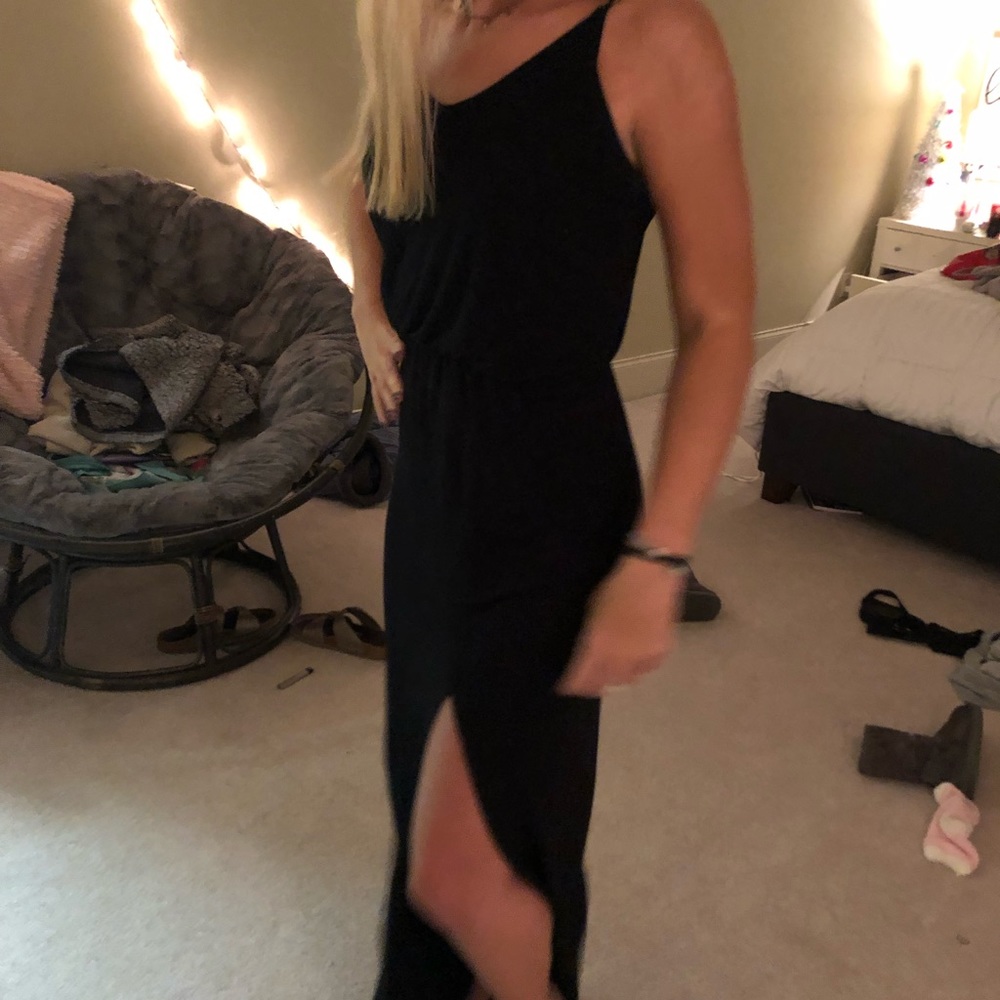 Lulu’s Black Slit Dress